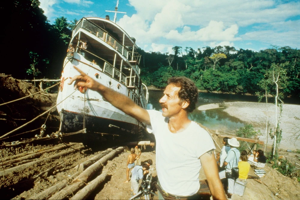 Werkfoto zu "Fitzcarraldo", 1982 (© Werner Herzog Film / Deutsche Kinemathek)