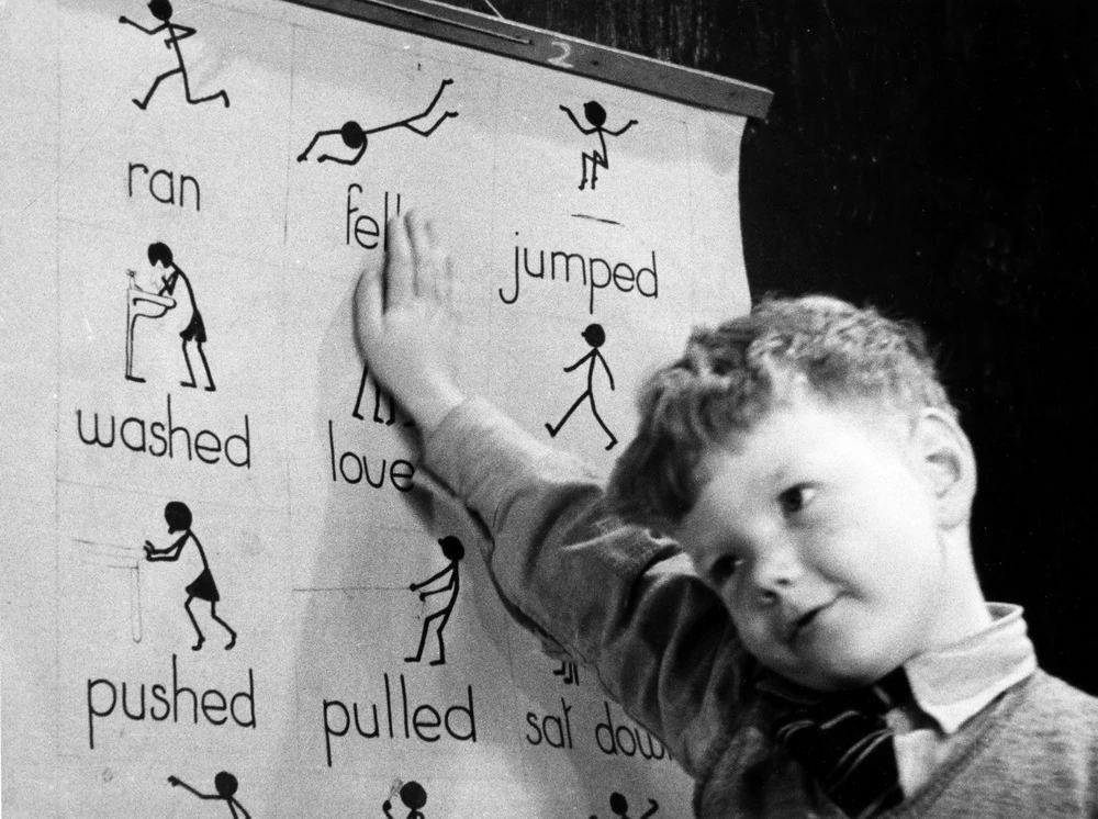 „Thursday’s Children“ über eine Schule für taubstumme Kinder gehört zu Andersons frühen Dokumentarfilmen (© IMAGO / Ronald Grant)