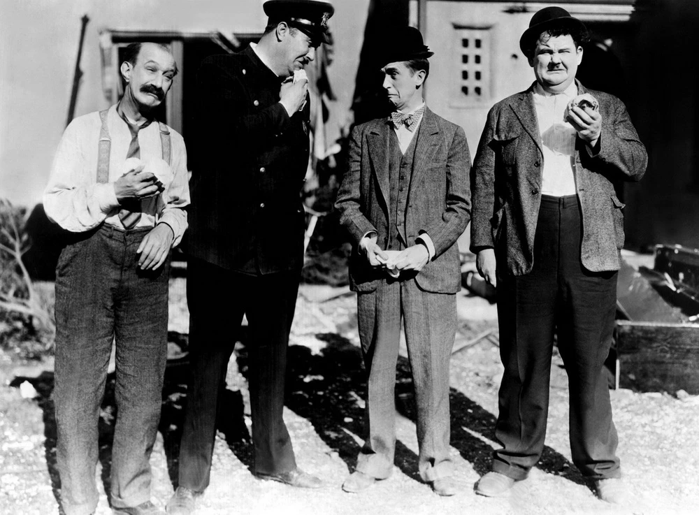 Tränen und (falsche) Versöhnung in „Big Business“ (© IMAGO / Everett Collection)