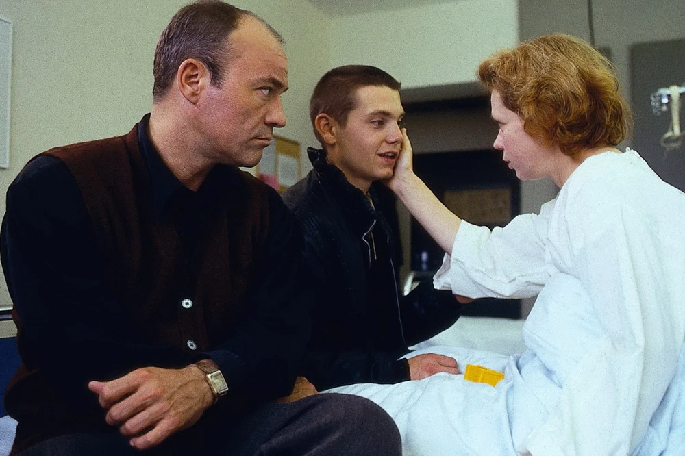 Heiner Lauterbach, Marek Harloff, Renate Krößner in "Der Skorpion" (McOne))