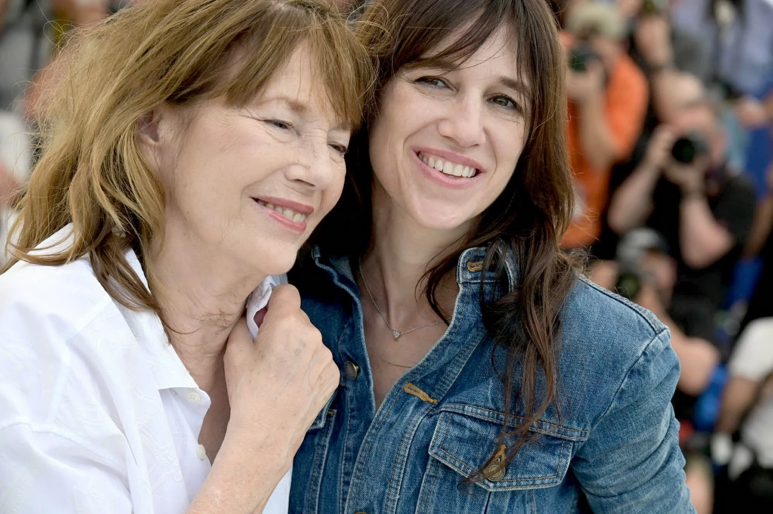 Bei der Premiere von "Jane by Charlotte" mit Charlotte Gainsbourg in Cannes (© Serge Arnal/IMAGO/Starface)