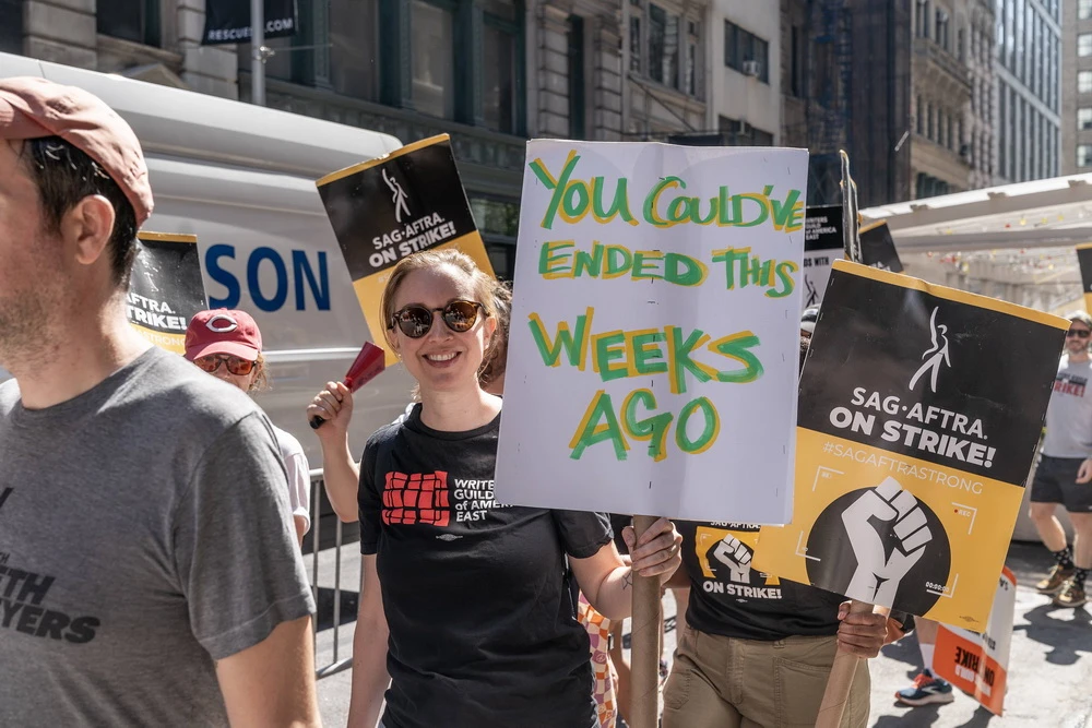 Über Monate bewegte sich nichts im Streik (© IMAGO / Pacific Press Agency)