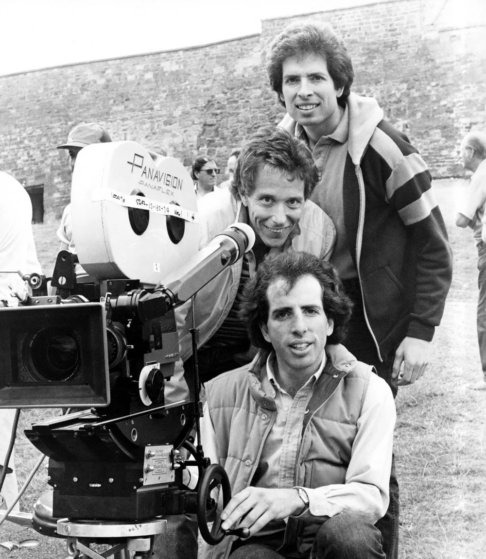 Eingespieltes Trio: David Zucker, Jim Abrahams, Jerry Zucker (von oben nach unten) (© IMAGO / Everett Collection)